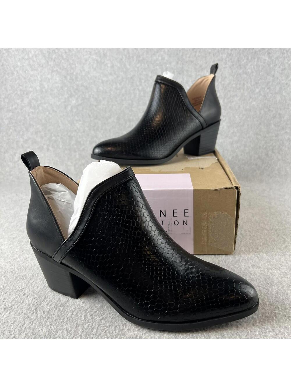 Journee Collection Women Ankle boots Terri textured, snake skin Booties Size 7.5
